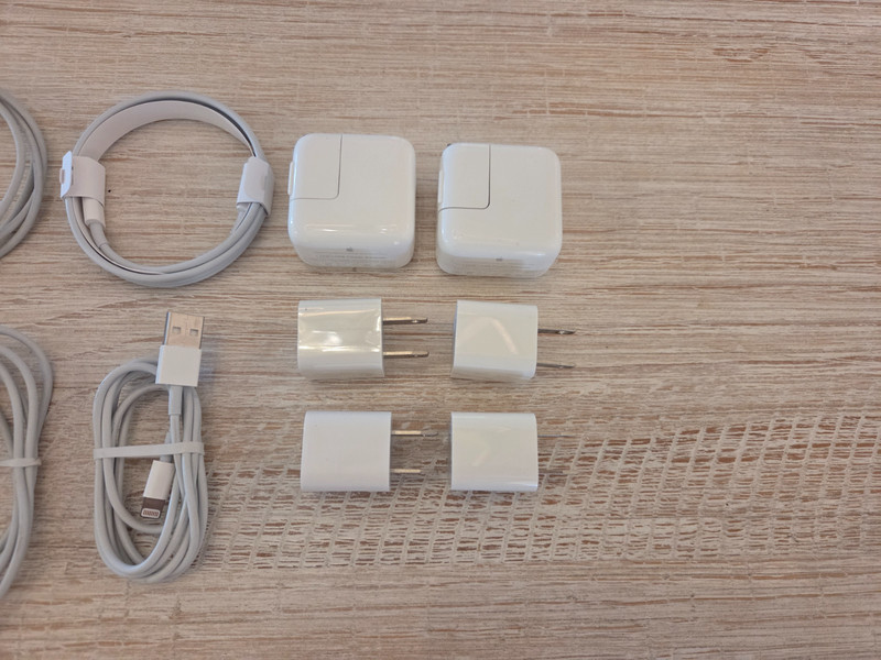 LOT 11 Apple Lightning Cable iPhone iPad Tested 6 Power Adapter Charger gallery