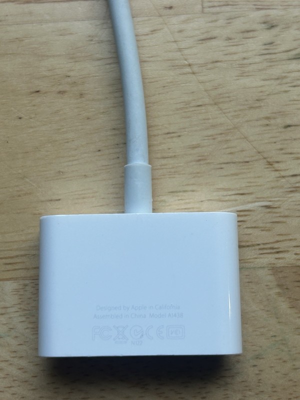 Apple Lightning to HDMI Adapter White 2 Ports for iPhone iPad gallery