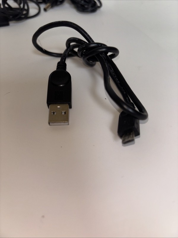 Lot Of 8 Various Charger Cords gallery