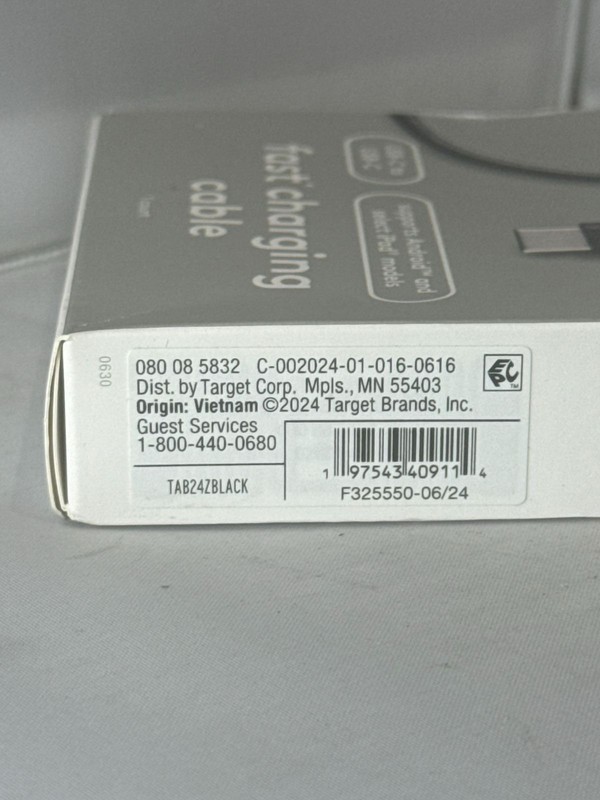 heyday 4ft USB-C to USB-C Round Cable - Black gallery