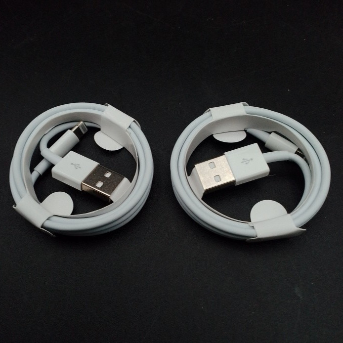 2 X Original Apple Lightning to USB Charger Data Cable for IPhone/iPAD MD818ZM/A