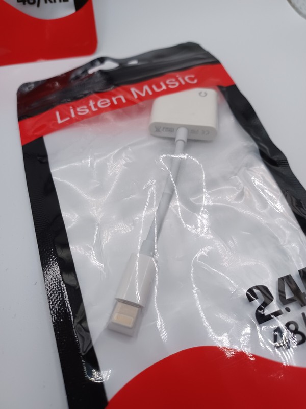 Apple Mfi Certified XR/X 8/7, iPad-iOS 13 Headphone Adapter 2 pack gallery