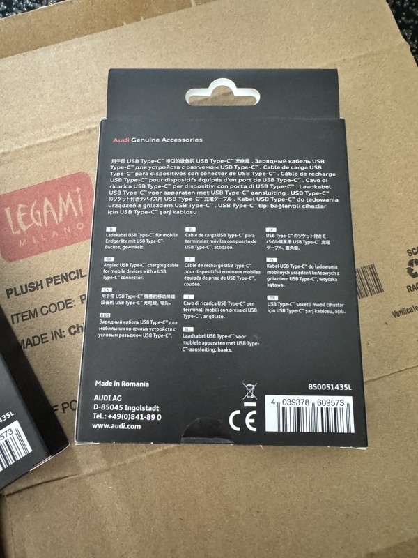🧨Black Friday 8S0051435L - USB-C to USB-C Corner Charging Cable, Red gallery