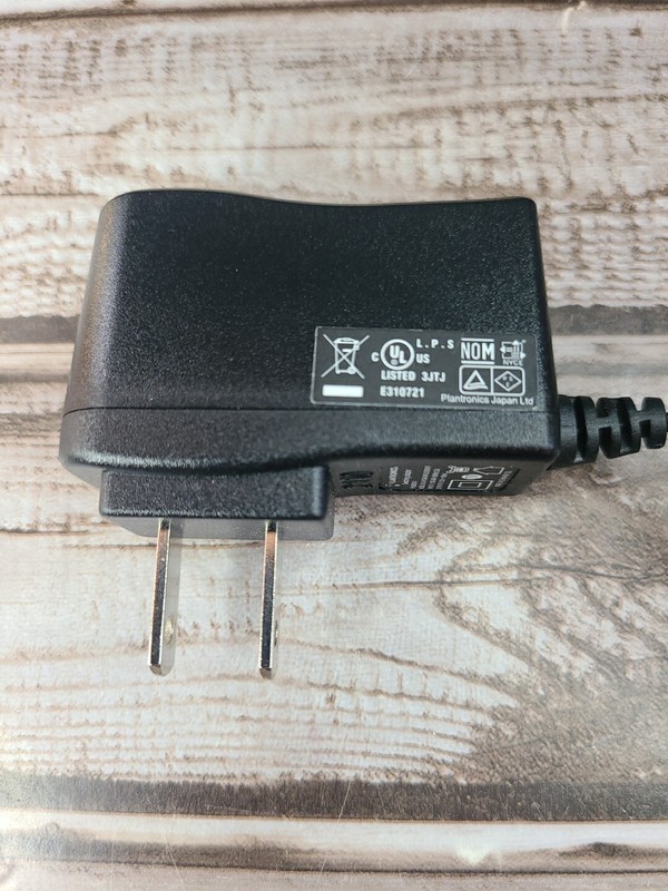Plantronics SSA-3W-05 050060F Power Supply AC Adapter 5V/600mA - New Dead stock gallery