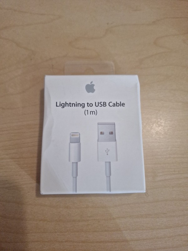 "New" APPLE Lightning USB Cable MD818ZM/A (1M) for IPhone X, 12, 13, 14, PRO MAX