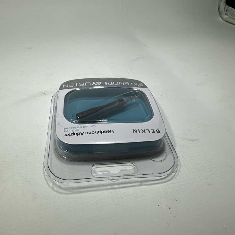 Belkin 3.5mm M to 3.5mm F Headphone Adapter for iPhone/iPod - Black (P48560)NEW gallery