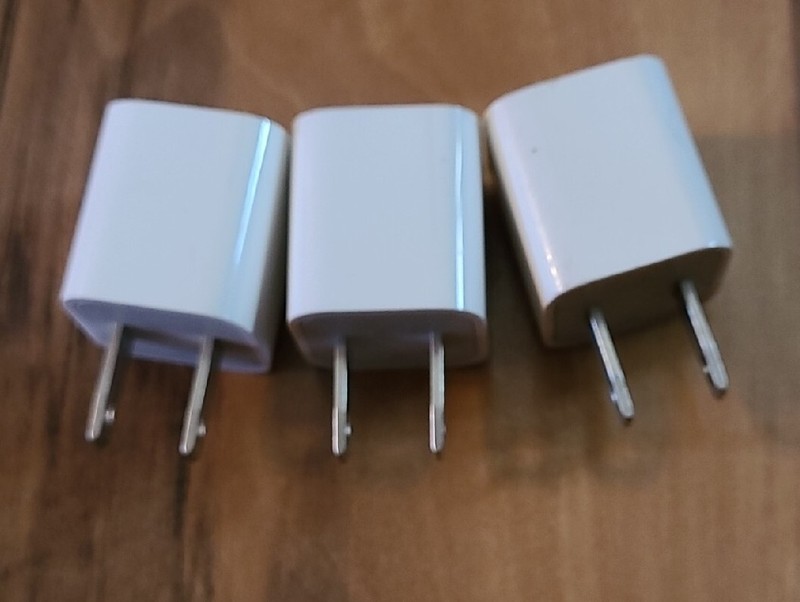 Apple A1385 5W USB Power Adapter Cubes – Lot of 3 Great Gift For Holidays