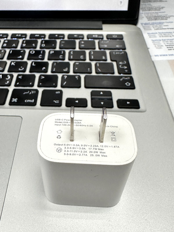 USB-C Power Adapter G06-PD1328A White i-Phone 17 16 15 14 13 12 11 NO CABLE (5H gallery