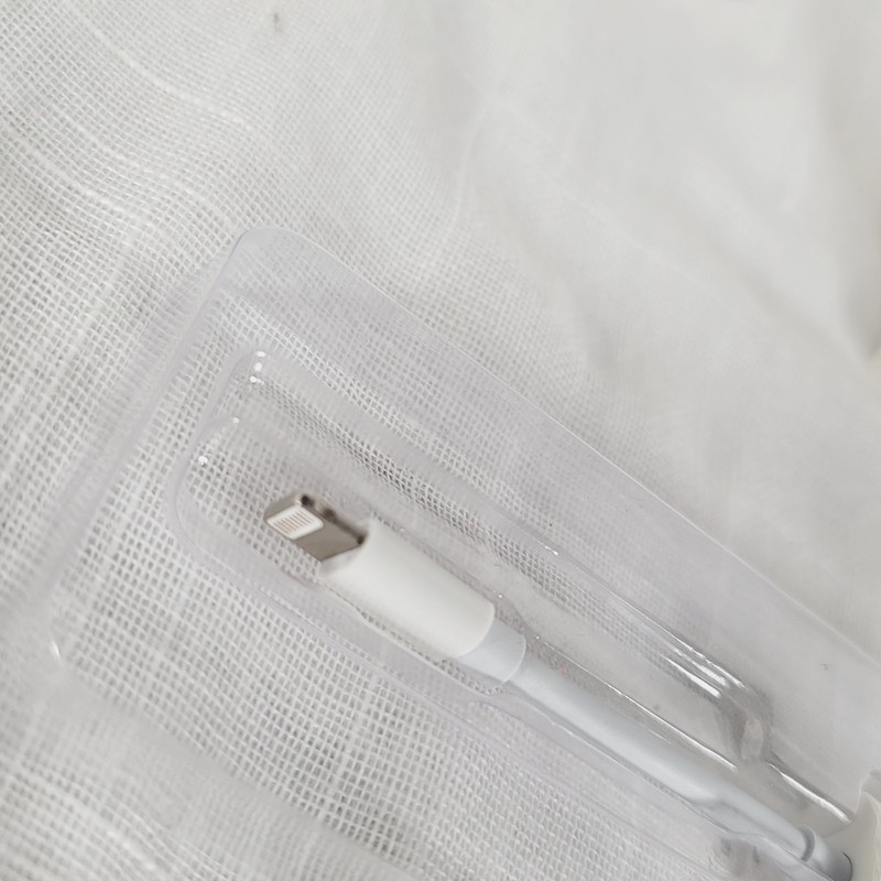 8 - Double Charging & Headset Y Cable Dongle For Apple Devices Bulk Lot gallery