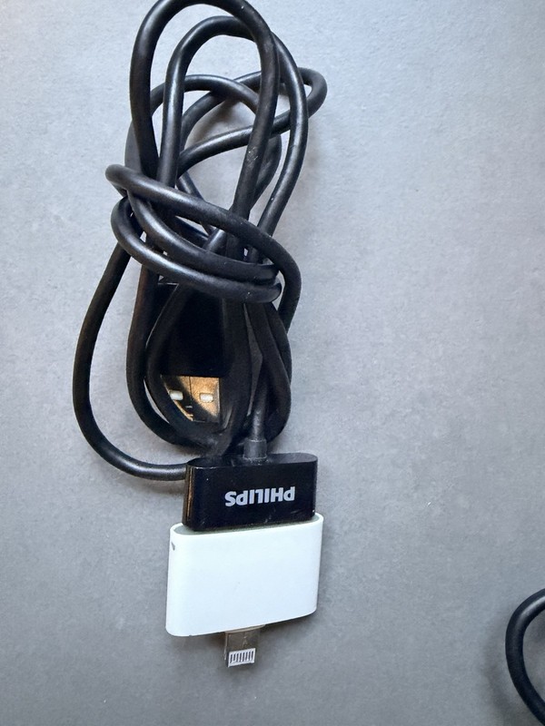 30-Pin Charging Cables (2) & Lightning to 30-Pin Adapter For Older Apple Devices gallery