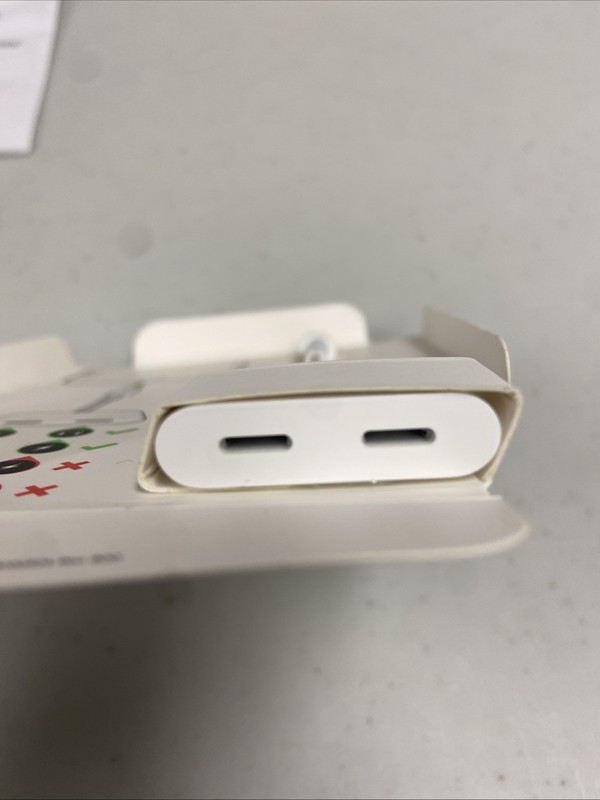 Belkin Audio + Charge RockStar Adaptor gallery