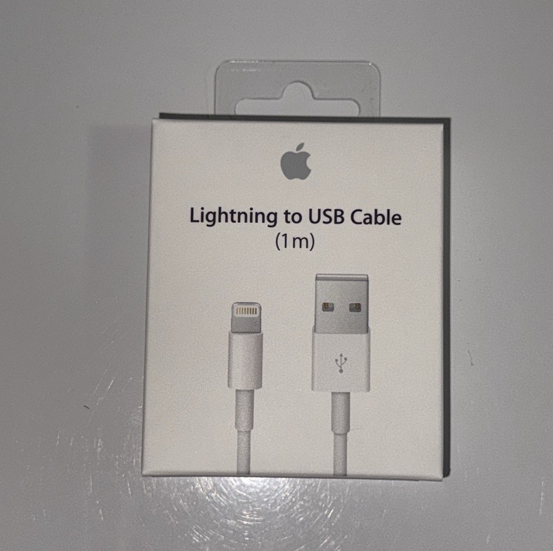 10 – OEM Apple Lightning to USB Cable 1m A1480