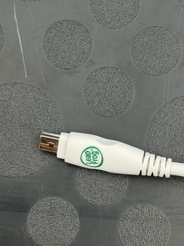 LeapFrog USB Data Sync and Power Charging Cable gallery