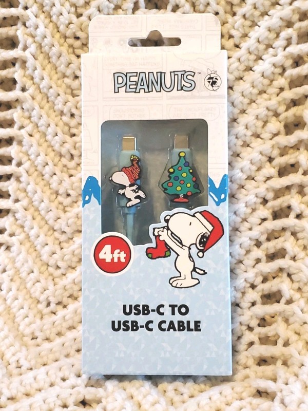 🎄 Peanuts USB-C Charging Cable - Snoopy Christmas Tree 4FT Data/Sync Cord gallery