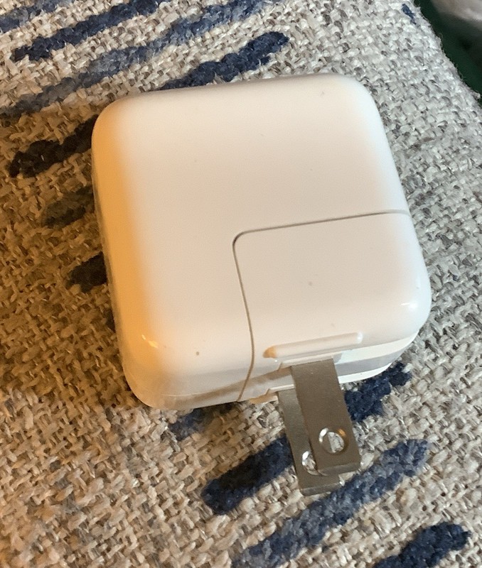 Apple 10W USB Power Adapter A1357 gallery