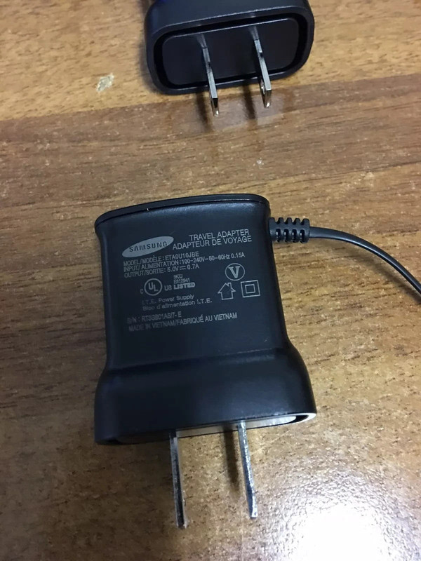ETAOU10JBE Home Travel Adapter Micro USB Charger 5.0V .7A for Samsung phones