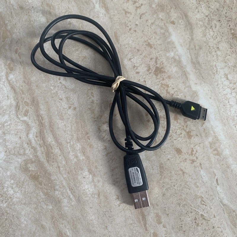Genuine OEM Samsung APCBS11UBE USB Data Link Cable – Black – Tested