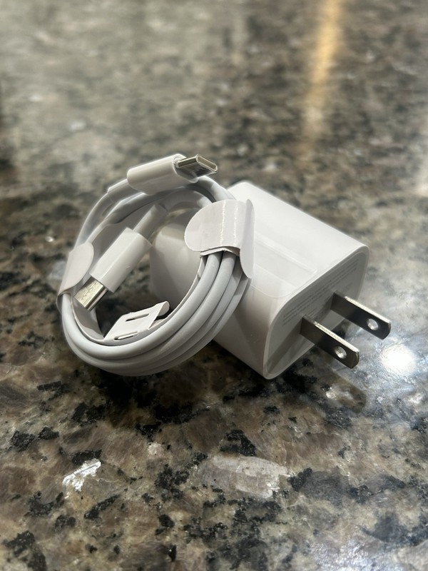 20W USB-C Charger A2305 + USB-C to USB-C Cable Fast Charging Bundle iPhone Apple