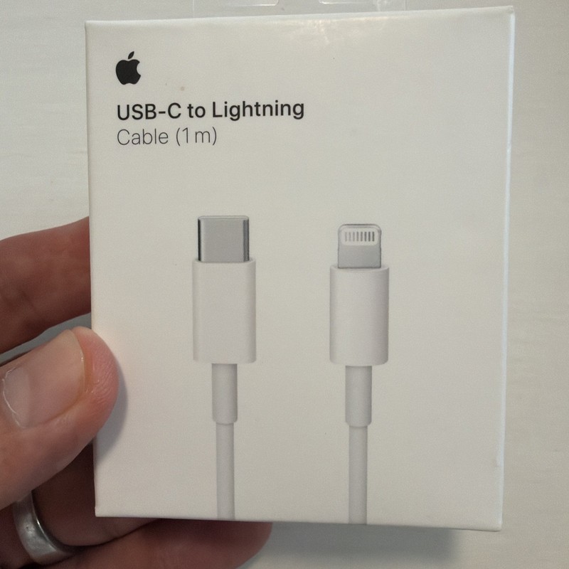 Apple MX0K2AM/A USB-C to Lightning Cable