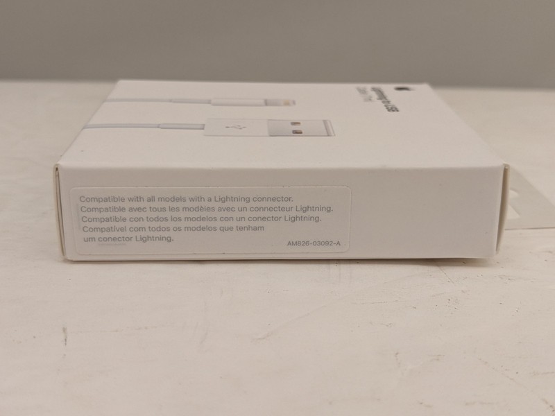 APPLE Lightning to USB Cable | 1m | Charge / Sync | MXLY2AM/A | Model A1480 NEW gallery