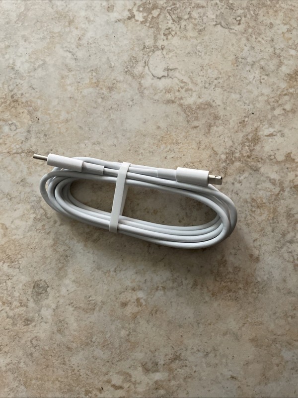 Iphone Charger USB C To Lighting 3 Feet Long Cable.