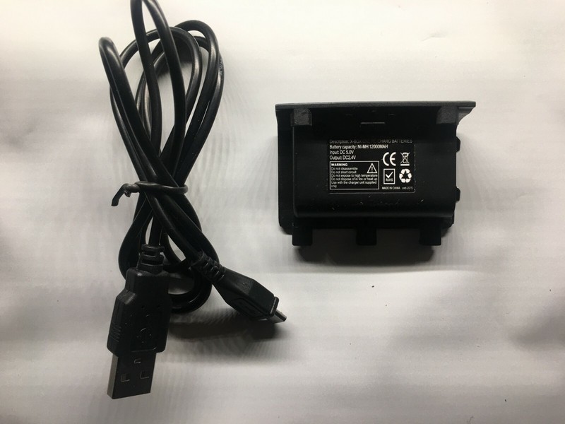 X-Box Controller Charging Stand w/ 1 Battery and Micro USB Cable gallery