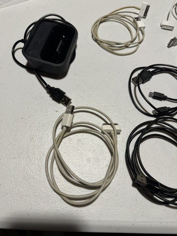 LOT OF 16 Assorted USB Cable Charging Cords for iPhone Samsung Gaming gallery