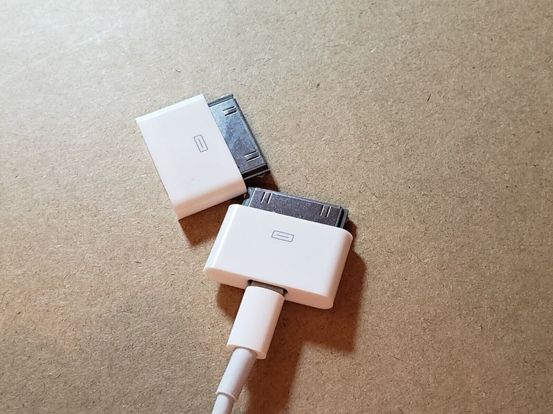 🔥lot 2 8 pin female to 30 pin male converter adapter for your old Apple device