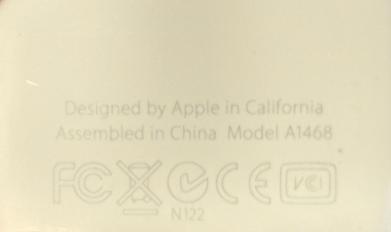 Genuine Apple Lightning to 30-Pin Adapter Sync Charge Connector A1468 gallery