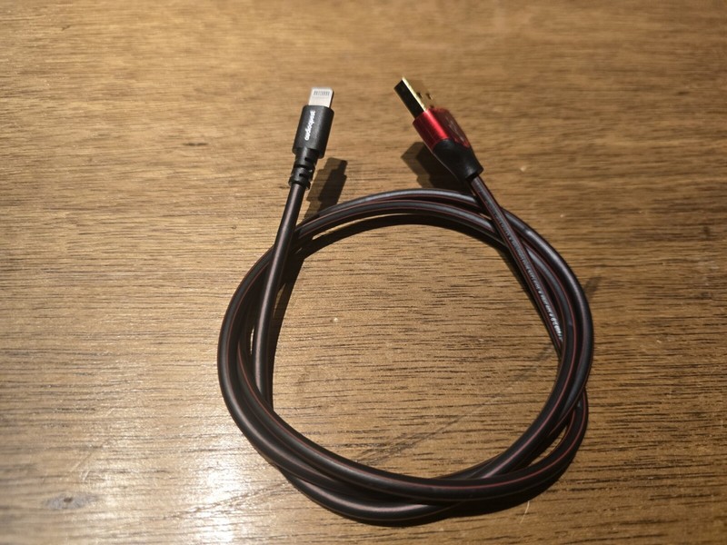 AudioQuest USB Cinnamon 1.5 m USB Lighting to USB-A Cable