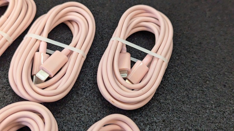 🔥Lot of 10 New🔥 6ft PD Fast Charger USB C/Type-C to Lightening Cable - Pink gallery