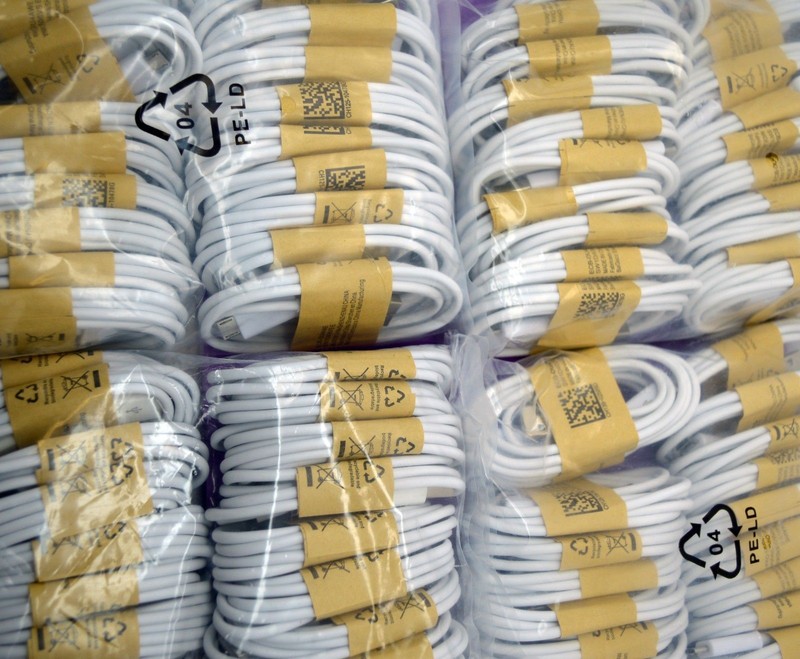 Lot of 100 Micro USB data sync cable cord for Android Cell Phone universal