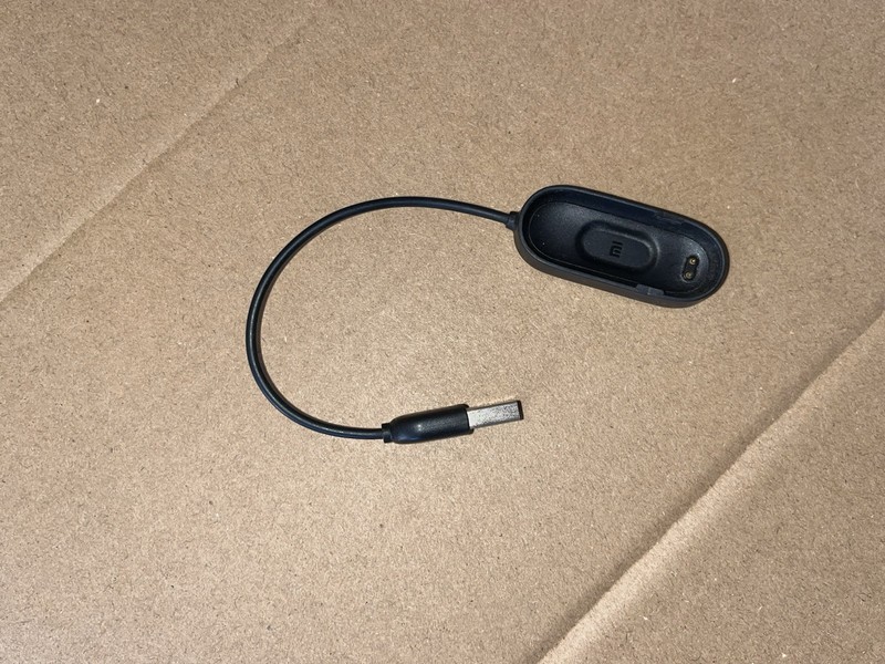 Cargador Xiaomi Mi Band 4 | Charger – Usado y funcional – $10 gallery