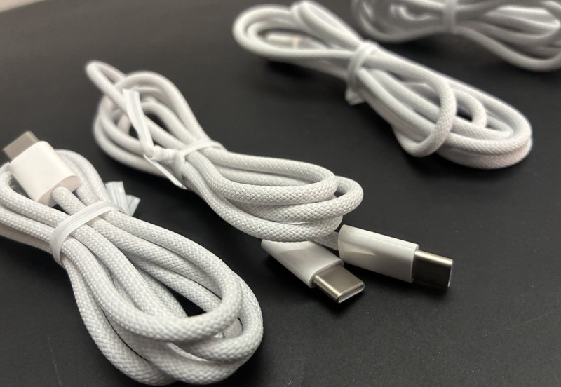 4 x Apple Braided USB-C to USB-C Fast Charge Cable iPhone 17, 17 Pro Max gallery