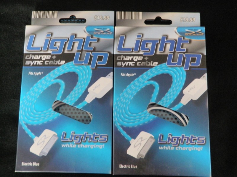 LOT OF 2 LIGHT UP IPHONE APPLE CABLE LENGTH 0.8M ELECTRIC BLUE CHARGE SYNC NEW