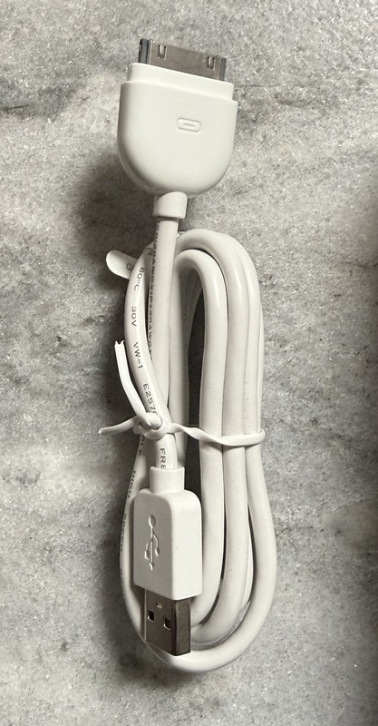 Lot Of 5 Belkin Charge Sync Cable 4 ft. 30-Pin to USB Apple Ipod, Iphone & Ipad