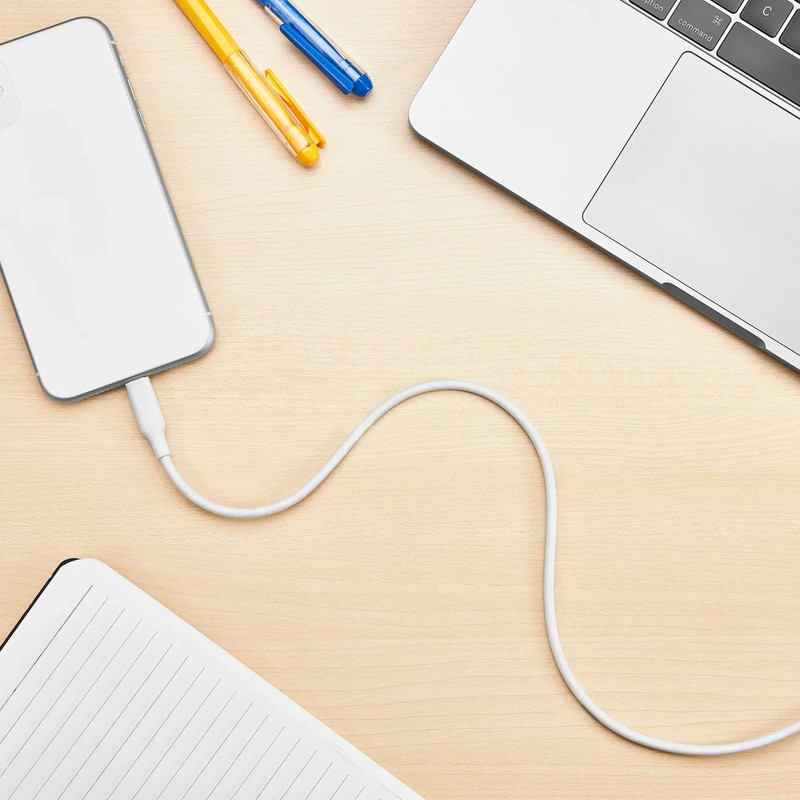 Best Buy essentials™ - 5' USB-C to Lightning Charge-and-Sync Cable - White gallery