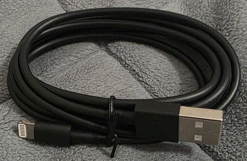 Apple USB Adapter Charger Cable Cord Cell Phone & Tablet 6ft OEM