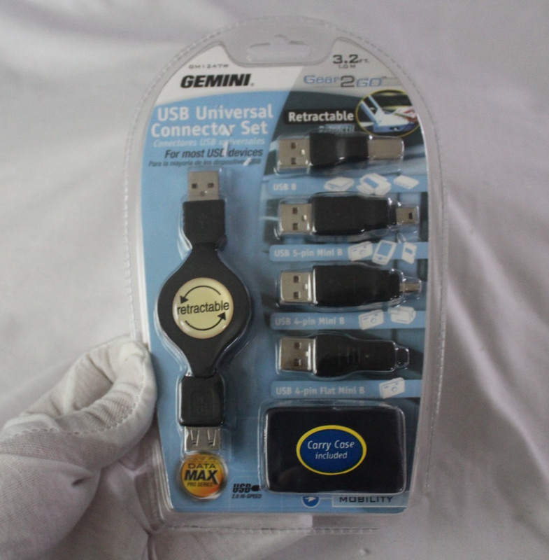 NEW/SEALED USB Adapter Kit 6 Piece Retractable USB Cable With TRAVEL BAG! gallery
