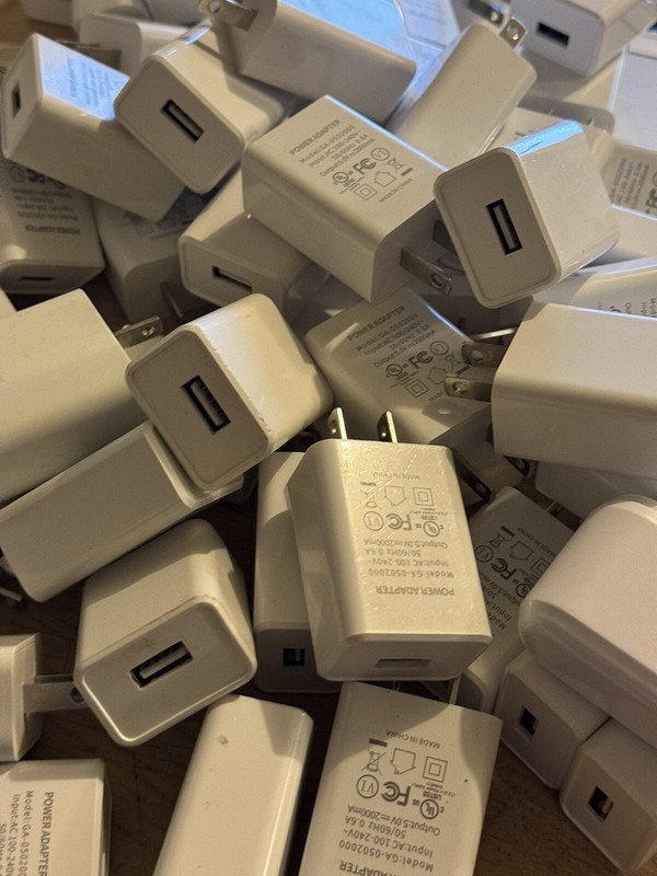 25pcs Bulk Lot 5V 2A USB Port Jack Wall Charger AC to DC Power Adapter