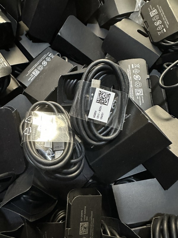 Lot of 50x Original Samsung USB C to C Cables 3ft for Samsung Galaxy gallery