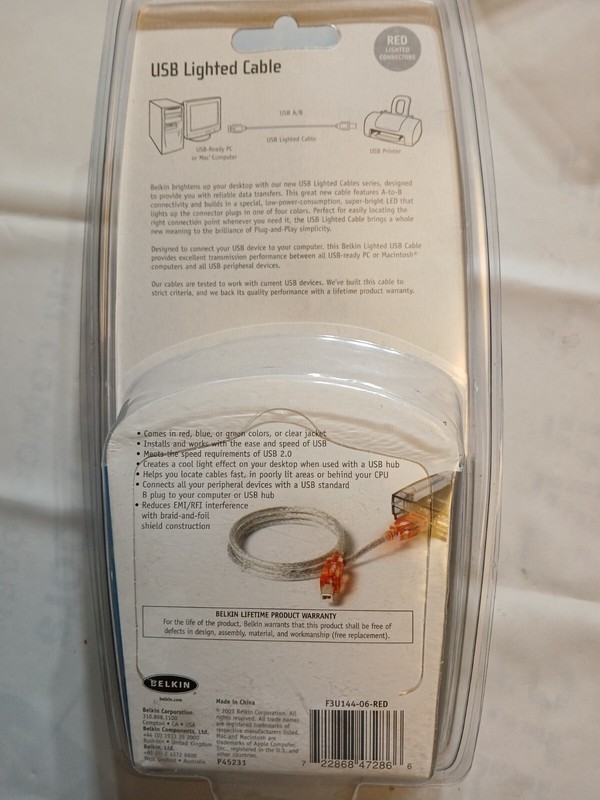 Bellkin Lighted Usb Cable 6 Ft. Red gallery