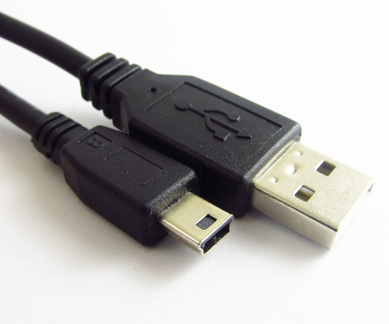 1x USB 2.0 Type A Male to Mini 5pin Male Convert DATA Cable 27CM Universal Black gallery