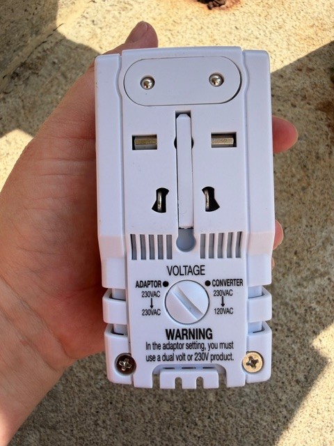 DYNEX DX-Tadpcon Adapter and Converter Combo Unit gallery