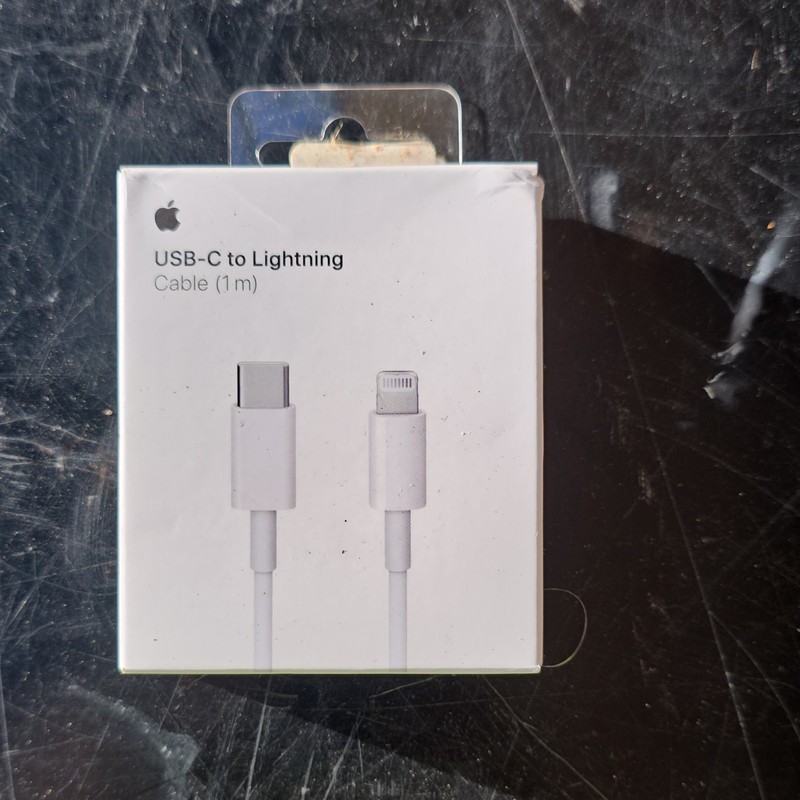 Apple USB-C to Lightning Cable 1m White Charging Cable for Apple Devices