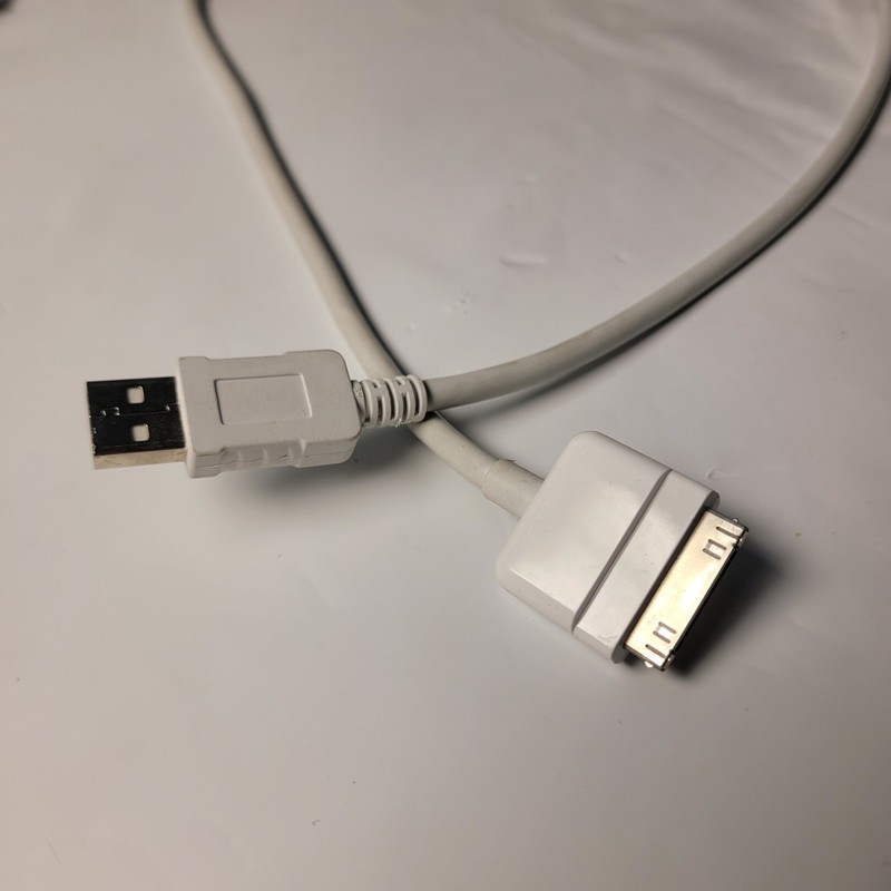 2ft 24" Belkin 30-Pin USB Charging Data Sync Cable Apple iPhone iPad iPod White gallery