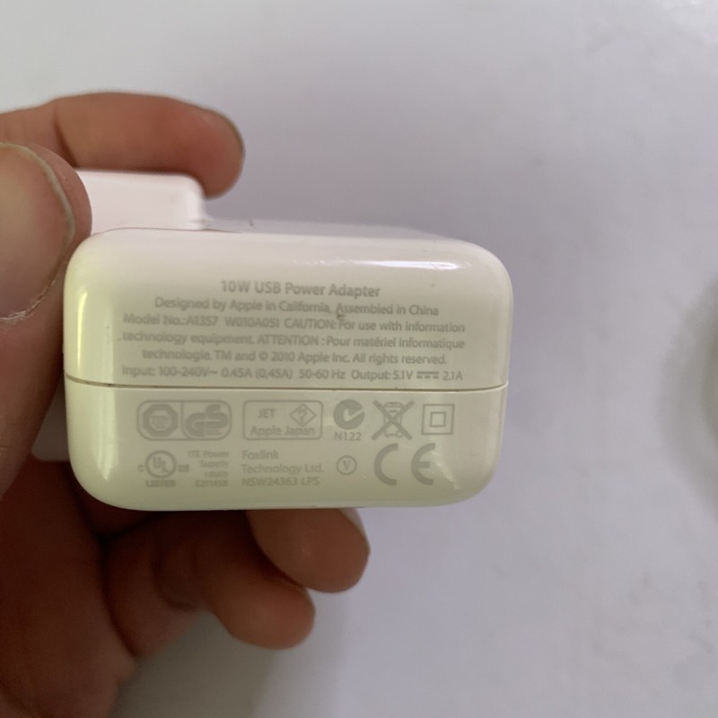Genuine Apple 1357 10W USB Wall Charger + Lighting Cable gallery