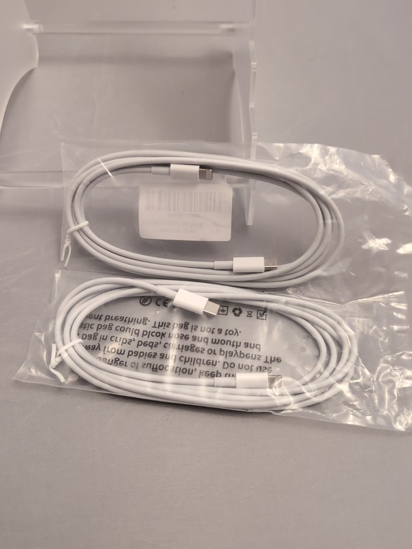 White USB Cables – 2 Pack 0.7m 2.3ft Length iPad iPod iPhone