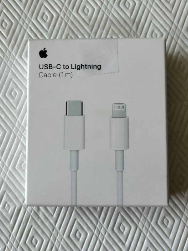 Apple USB-C to Lightning Cable 1m Genuine OEM A2561 New In Box