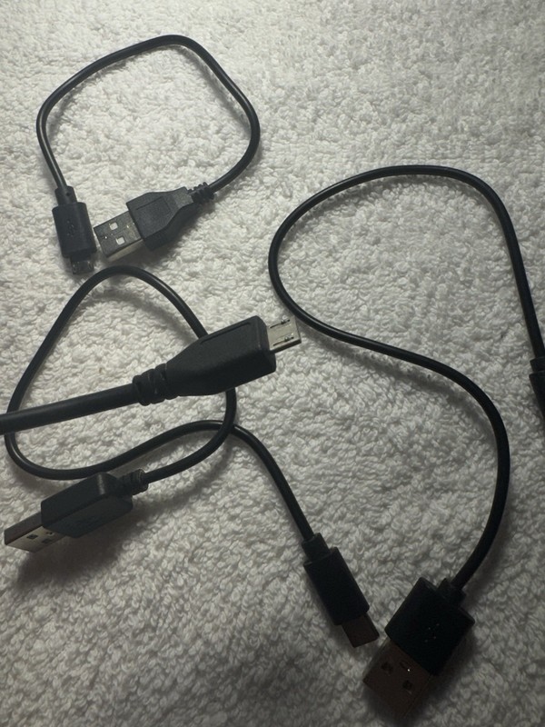 Lot of 4 Mixed Short Cables 3 USB-A to Micro-USB Cables and 1 USB Type C Cable gallery
